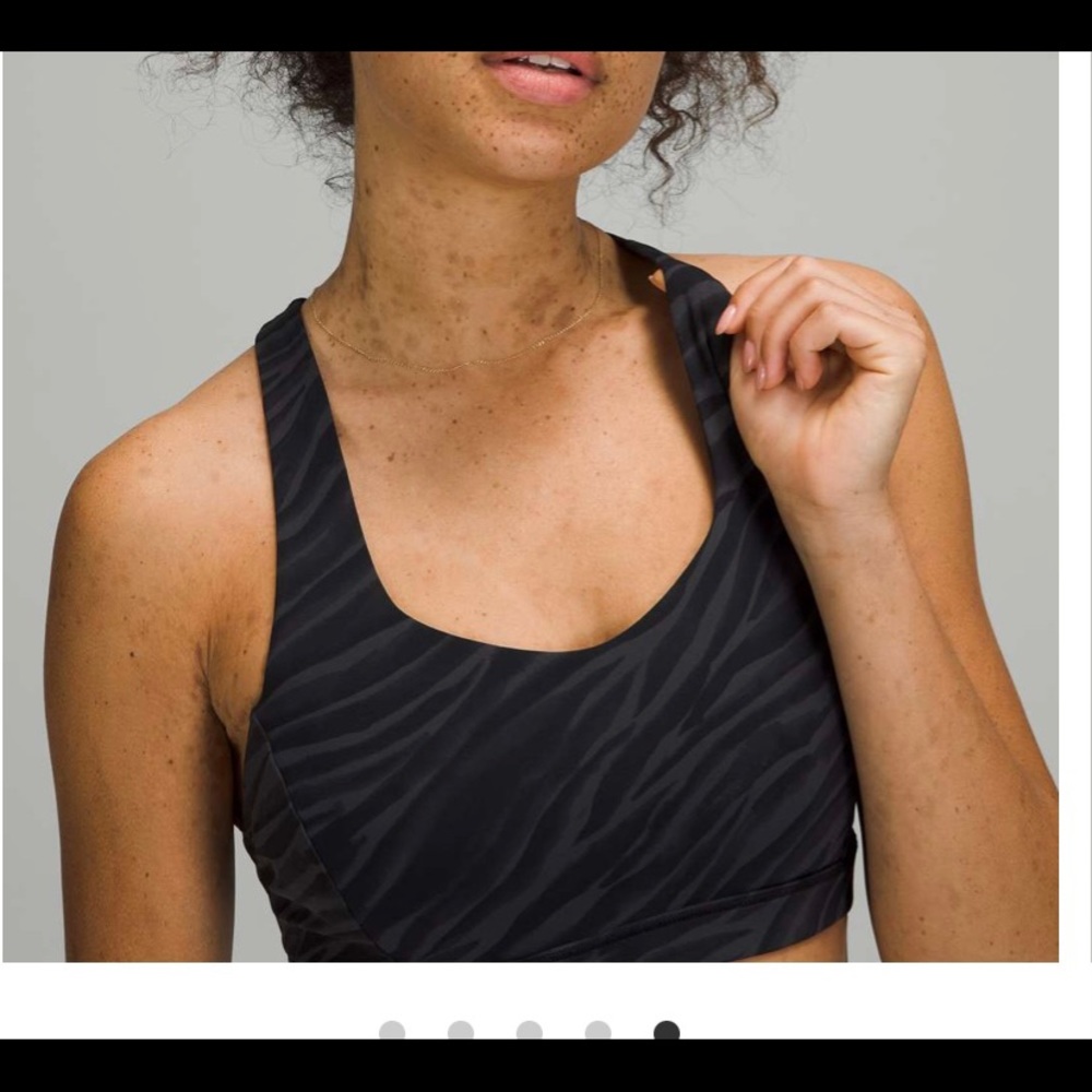 Lululemon Free To Be Serene Bra c/d